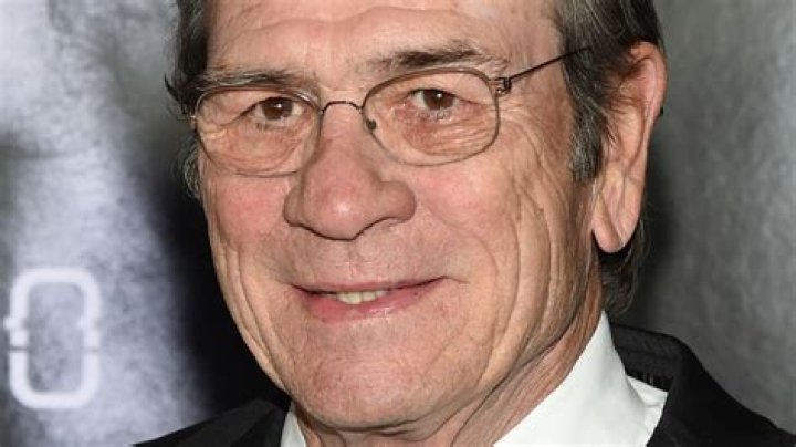 Exploring the Life and Career of Tommy Lee Jones: Rumors and Reality