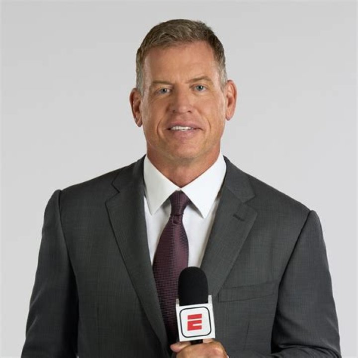 Troy Aikman: The Legendary Quarterback Who Redefined the Game