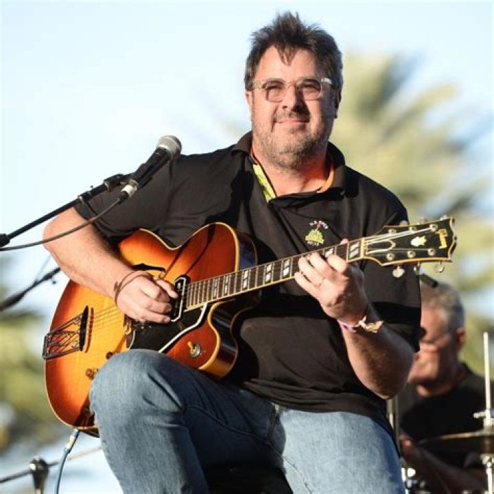 Exploring the Wealth of Vince Gill: An In-Depth Look at His Net Worth