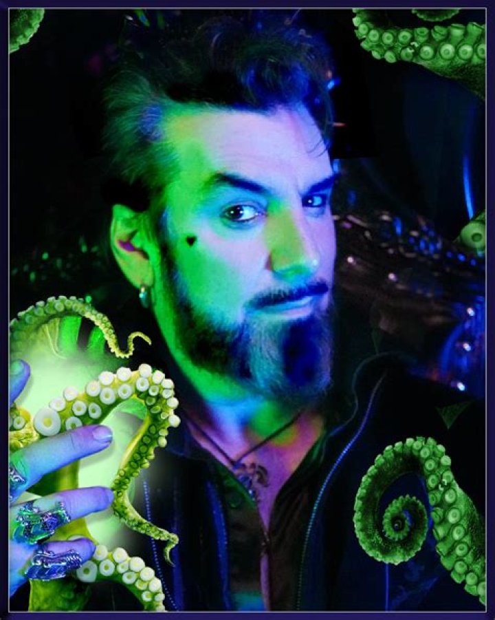 What Genre is Teddywims? Exploring the Multifaceted Artistry of Teddywims