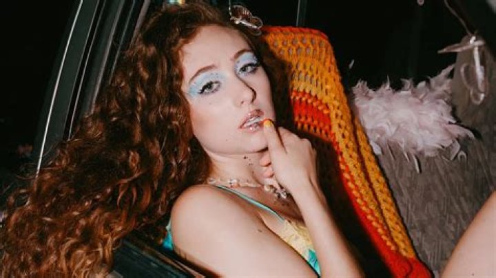 Discovering the Height of Chappell Roan