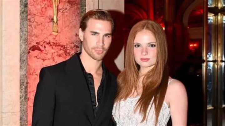 Who is Brad Mondo Dating? Unveiling the Life of the Famous Hair Stylist