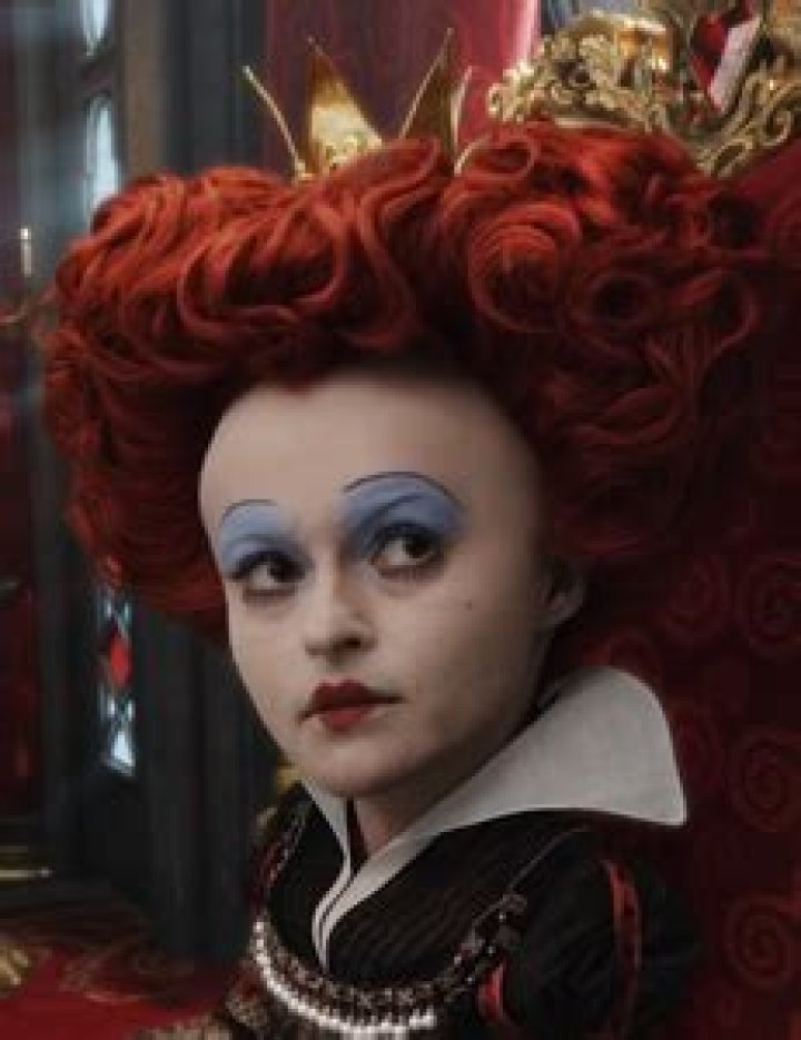 Who Plays the Red Queen in Alice in Wonderland: A Comprehensive Guide
